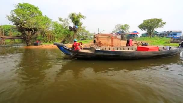 Vista del pueblo flotante — Vídeos de Stock