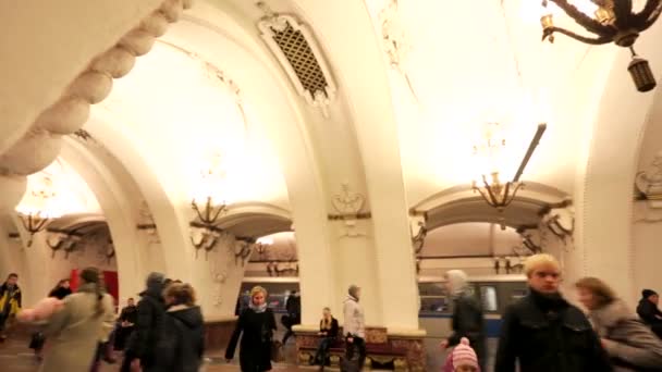 Estación de metro de Arbatskaya — Vídeo de stock