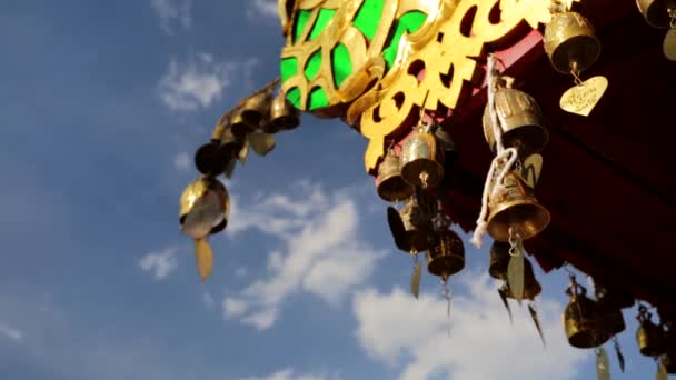 Bronze bells at Doi Suthep temple — Stock Video