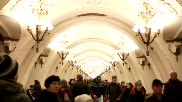 Tunnelbanestationen Arbatskaya — Stockvideo