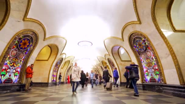 Новослободская станция метро — стоковое видео