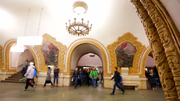 Kievskaya subway station in Moscow — Stock Video