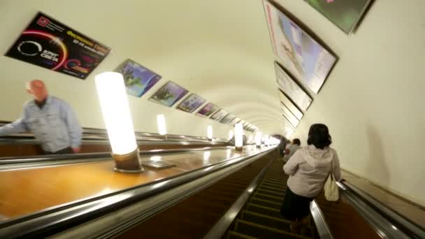 Escalator transporte des navetteurs — Video