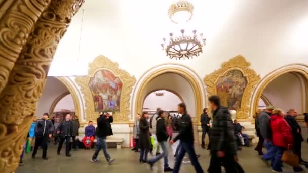 Stazione della metropolitana Kievskaya a Mosca — Video Stock