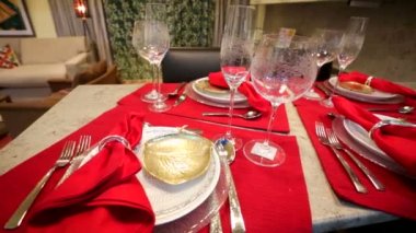 Lüks Restoran Tablo ayarı