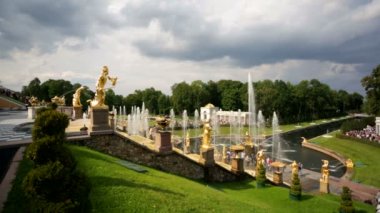 Grand Cascade heykelleri