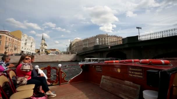 River kanaler i Sankt Petersburg — Stockvideo
