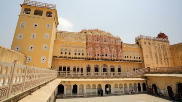 Hawa Mahal, palác větrů. — Stock video