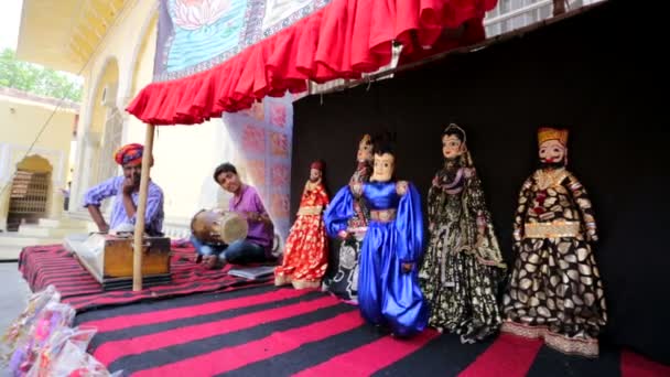 Espectáculo de títeres indios tradicionales . — Vídeos de Stock