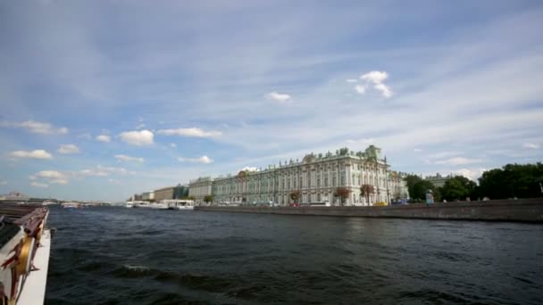 Boat trip along the Neva River — Stock Video