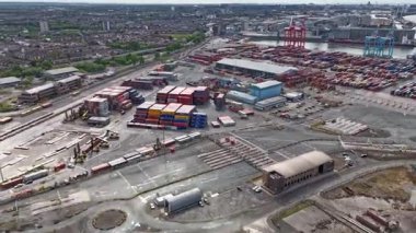 4 Mayıs 2025 'te Liverpool, İngiltere yakınlarındaki Seaforth Rıhtımı' nda aşırı kayma.