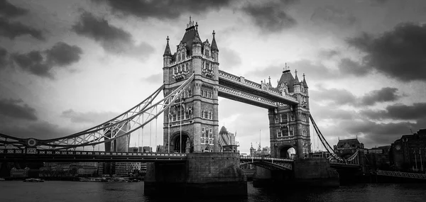 Bela vista da Tower Bridge, Londres . — Fotografia de Stock