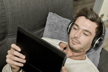 Adam Office tablet ile rahatlatıcı