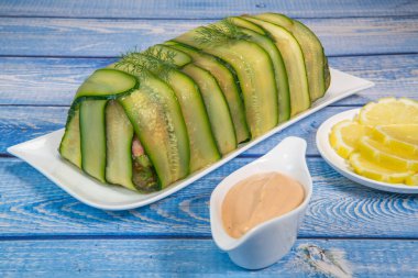 Mermer sebze, somon ve langoustine, terrine somon ve Langoustine tarifi. Yüksek kalite fotoğraf