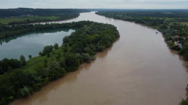 Fransa, Gironde, Cadaujac, Lande Adası, Garonne Nehri, hava manzarası