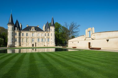 Bir ünlü şarap Chateau Pichon Longueville Bordeaux w olduğunu
