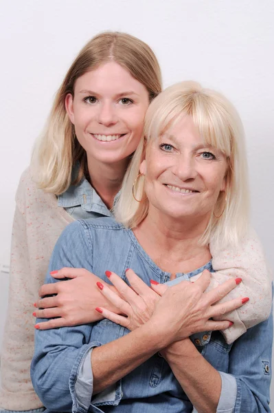 Senior mother and daughter — Stock Photo, Image