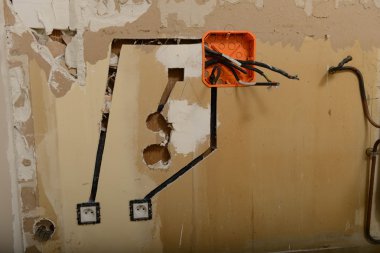 Elektrik yenileme çalışmaları
