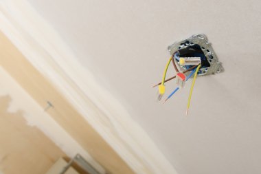 Elektrik yenileme çalışmaları