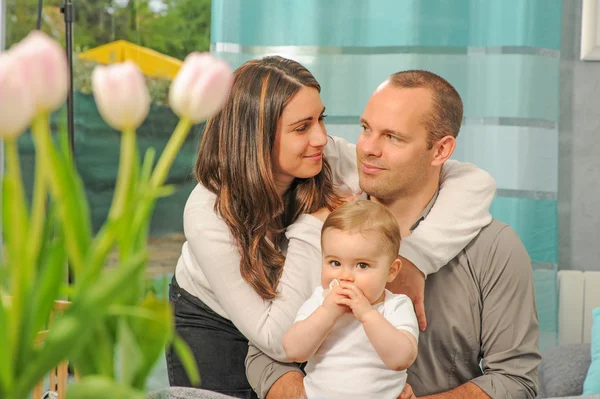 Familia feliz — Foto de Stock