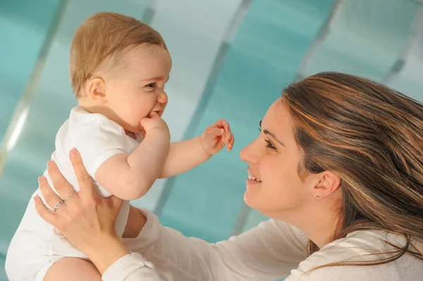 Mother and baby — Stock Photo, Image