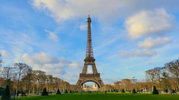 Torre Eiffel-París-Francia- time-lapse — Vídeos de Stock