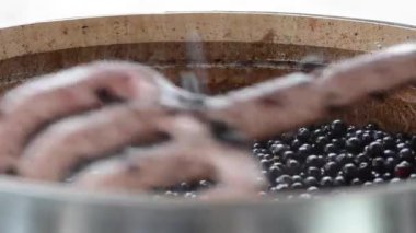 Inerting karbon dioksit bir varil kırmızı hasat için.