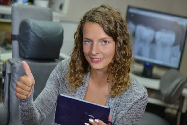 Young Women Happy at Dentist — Stock Photo, Image