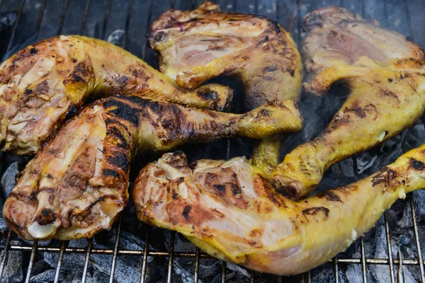 Chicken cooking on Barbecue grill, close-up — Stock Photo, Image