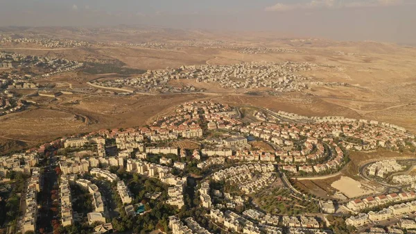 Doğu Kudüs 'teki pisgat zeev ve hizma kasabası hava manzarası, İsrail, Filistin