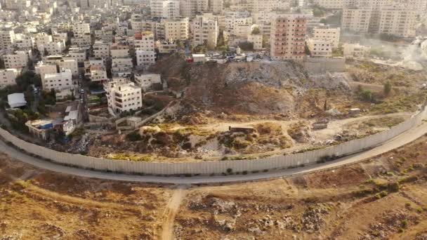 Palestinian Refugees Camp Anata Security Wall Aerial Viewclose Pisgat Zeev — Stock Video