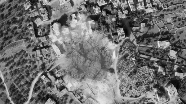  Terörist evine hava saldırısı, İHA saldırısı Orta Doğu bombardıman hedefi olan köyde İHA görüntüsü