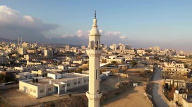 Filistin 'deki Cami Kulesi Minaresi, İsrail-Filistin hoparlörlü Hava Görüntüleme-İzariya Şehir Camii minaresi