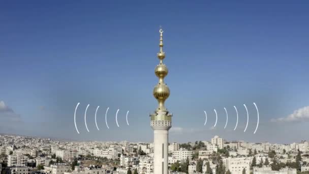 Ondas Audio Emitidas Desde Minarete Torre Mezquita Dorada Aérea Visualización — Vídeos de Stock