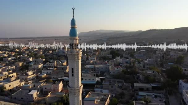 Fale Dźwiękowe Emitowane Wieży Meczetowej Minaret Aerial Dźwiękowa Wizualizacja Meczetu — Wideo stockowe