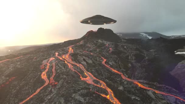 Flying Saucer Active Volcano Aerial Viereal Drone Кадри Візуальними Ефектами — стокове відео