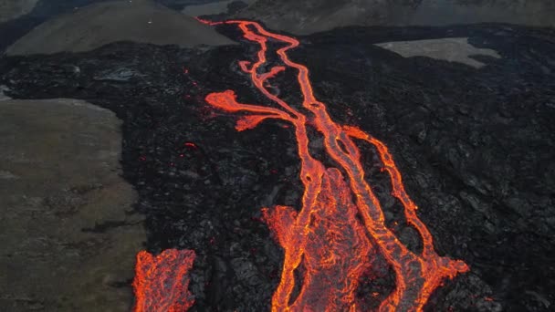 Volar Bajo Cerca Lava Caliente Magma Revelando Monte Fagradalsfjall Islandia4K — Vídeos de Stock
