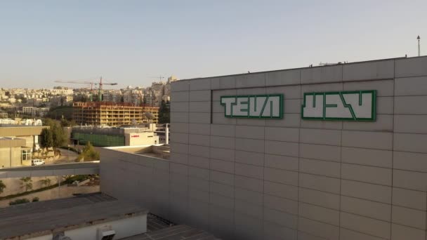 มมองทางอากาศเหน อโรงงานอ ตสาหกรรมยา Teva Jerusalemteva Pharmaceutical Industries Ltd นบร ทเภส — วีดีโอสต็อก