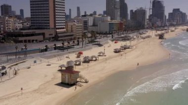Tel Aviv Sahil Hattı Corona Virüsü salgını sırasında bomboş, Hava Sahil Kapalı, Tel Aviv 'de insansız hava aracı görüntüsü, Ekim 2020