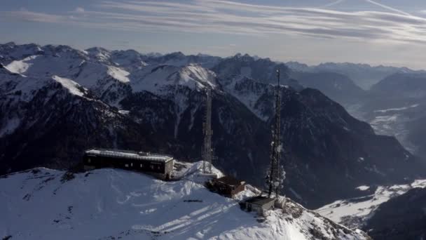 Alp Dağları Nın Tepesindeki Teleferik Istasyonu Dolomitler Alp Dağları Ndan — Stok video