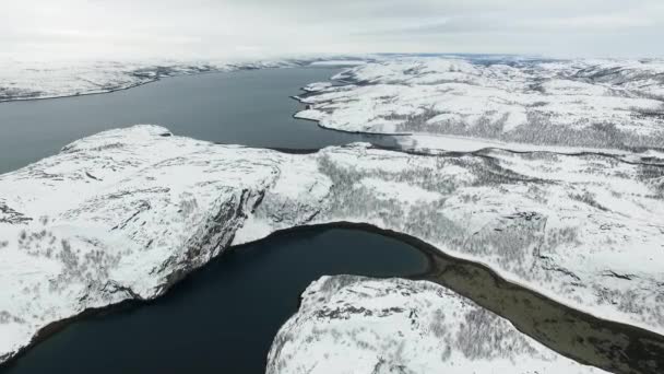 Laponya Kuzey Denizi Karlı Tepeler Kuzey Finlandiya Manzaralı Hava Aracı — Stok video
