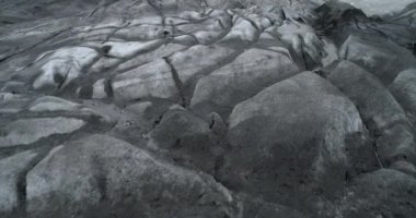 İzlanda 'daki Skaftafell buzulu, Skaftafell İzlanda' dan İHA görüntüsü, Şubat 2021