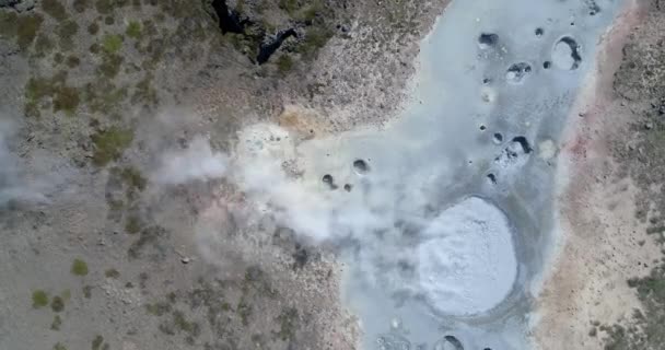 Luftaufnahme Des Geysirs Gunnuhver Mit Weißer Dampfdrohne Von Island Februar — Stockvideo