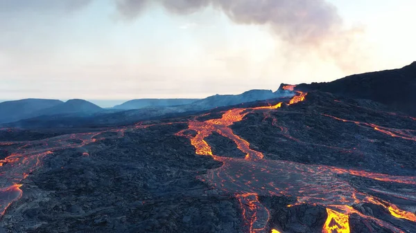 Lava Folyik Mount Fagradalsfjall Légi Esti Kilátás Jégand4K Drón Lövés — Stock Fotó