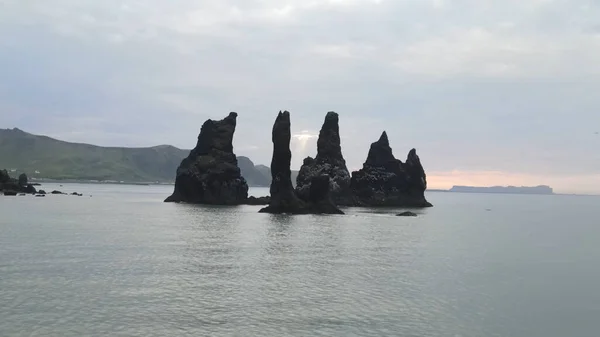 Aerial View Reynisdrangar Icelanddrone Shot Basalt Sea Stacks Reynisfjara Beach — Stock Photo, Image