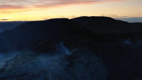 Veduta Aerea Sul Vulcano Smokey Dormant Tramonto Monte Fagradalsfjall4K Drone Immagine Stock