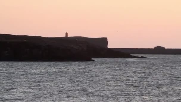 Islandia skały na pejzaż plaża — Wideo stockowe