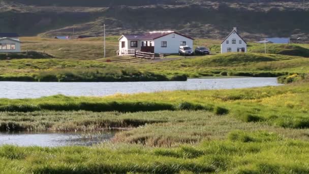 Islândia Pequena aldeia — Vídeo de Stock