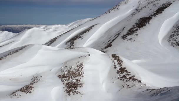 Снежный горный пейзаж — стоковое видео
