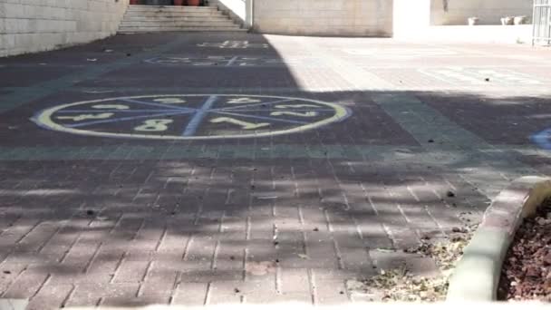 Patio de la escuela vacía — Vídeos de Stock